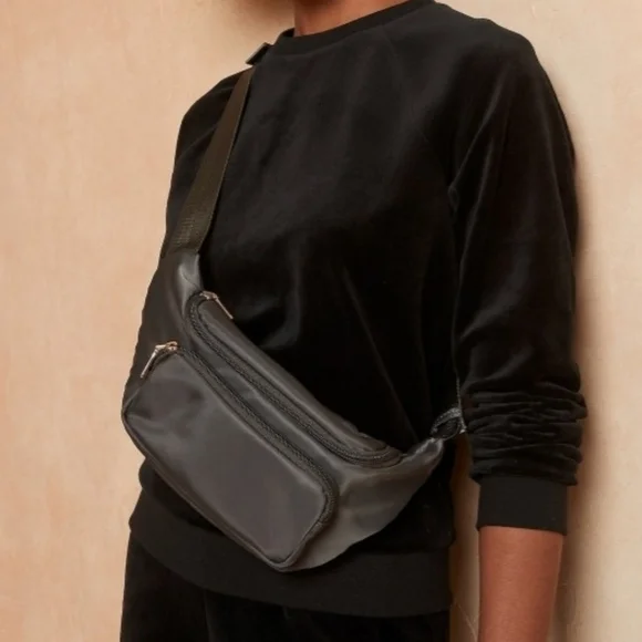 Banana Republic Velour Sweatshirt - Picture 2 of 4